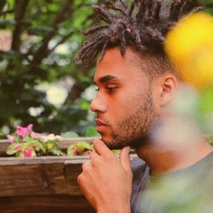 Meet your Posher, Elijah